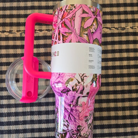 Stanley 40 Ounce Hot / Cold Pink Camo Insulated Cup with Handle Lid and Straw - Picture 5 of 8